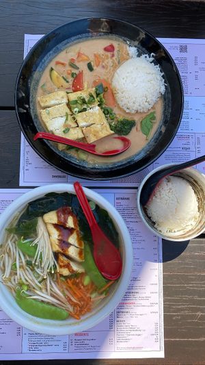 Ramen und curry mit Tofu   at MoschMosch - Goetheplatz in Frankfurt