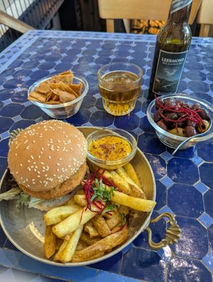 Za'atar Fries, Burger, Olives at Za Zaa - Petersgraben in Basel