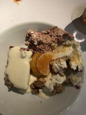 buffet dessert bowl  at HILTL - Sihlstrasse in Zurich