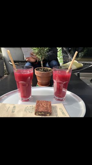 Smoothie with brownie   at HILTL - Sihlstrasse in Zurich