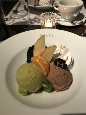 vegan ice cream 👍🏻 at HILTL - Sihlstrasse in Zurich