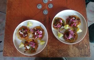 Tasty tacos with different toppings at La Garnacheria Vegana in Cuernavaca