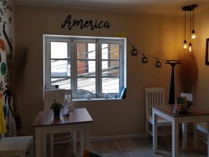 America at Cafe del Mundo in La Paz