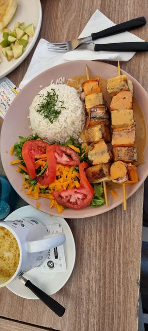 Stay tofu and sweet potato skewers at Cafe del Mundo in La Paz