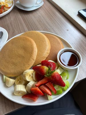 Vegan chia pancakes at Cafe del Mundo in La Paz