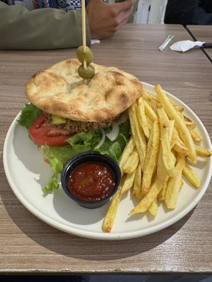 Quinoa burger  at Cafe del Mundo in La Paz
