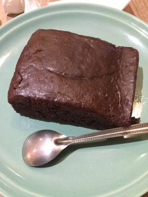 (warm!) vegan brownie  at Cafe del Mundo in La Paz