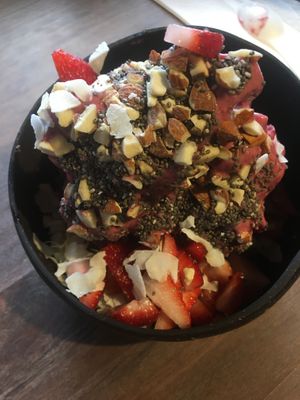 Bliss-30 acai bowl at E+ROSE Wellness Cafe - Gulch in Nashville