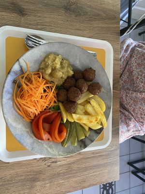 Falafel bowl   at Vegan a la Turca in Bodrum