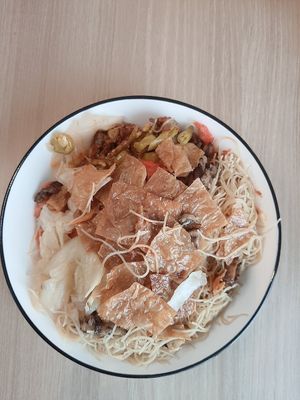 这档的黑米粉也不错 at Miao Xiang Vegetarian 妙香 in East Singapore