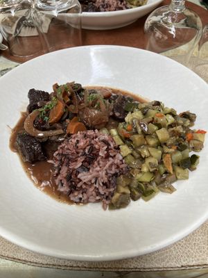 Seitan-Gulasch  at L'Oustou Camarguais in Aigues-mortes