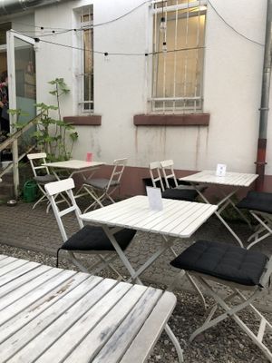 Outside seating   at Wir Komplizen in Frankfurt