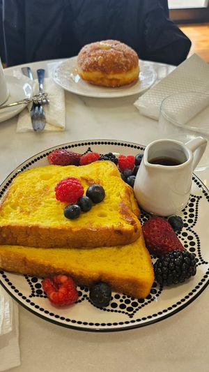 Bomba alla crema e french toast at Radagast Vegan Bakery in Rome