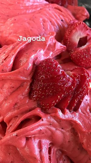Strawberry vegan ice cream. at Mini Cafe Golf in Ljubljana