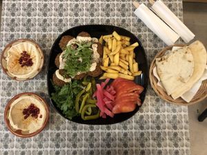 Mazaya for two at Mazaya Falafel - Starowiślna in Krakow
