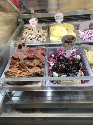 ice cream at Lody z Lodziarni - Delikatesy Smaki Polski in Krakow