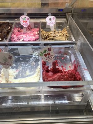 ice cream at Lody z Lodziarni - Delikatesy Smaki Polski in Krakow