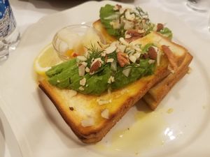 avocado sandwich at Futaba Fruits Parlor in Kawasaki