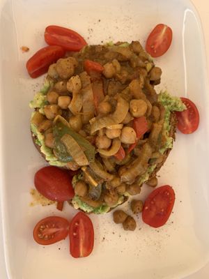 avo toast   at Thai Me up in Ios