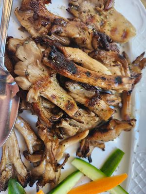 Mushroom appetizer at Oikeio in Athens