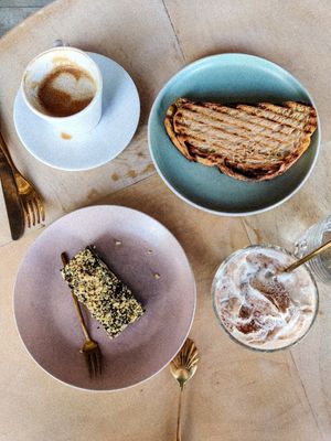 Snickers Brownie, Grilled Pesto Sandwich, Cappuccino and Hot Chocolate at Kattakaffihusid in Reykjavik