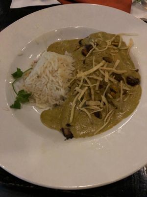 "pistacio spicy mole sauce" at Mayahuel in Sacramento