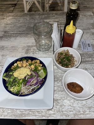   at Ozz Garden in Itajai