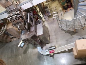 Packaging & processing at Dinzler Kaffeerösterei AG in Irschenberg