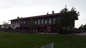 Outside terasse  at Dinzler Kaffeerösterei AG in Irschenberg