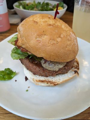  at B.GOOD - Washington St in Boston