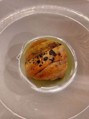 Scrigno di papaya con legumi at La Luce in Vicenza