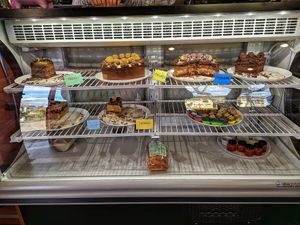 Bolos e docinhos at Doces & Cores in Curitiba