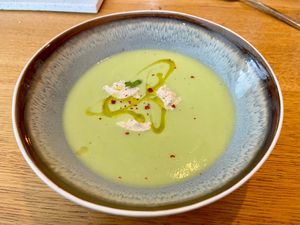 2023: Komkommer, avocado, appel at Foodstorms in Ghent