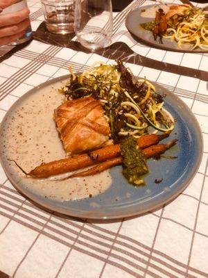 2019: Bladerdeeg met prei en aardappel, mosterdsaus, jonge wortel, courgette at Foodstorms in Ghent