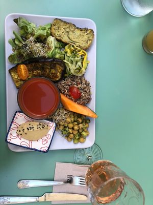   at Le Comptoir des Utopies in Saintes