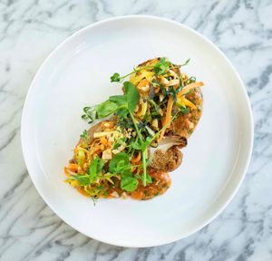 CAULIFLOWER WINGS at Waku Waku in Utrecht