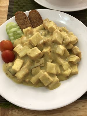 Scrambled tofu at Sabay Vegilicious in Phnom Penh