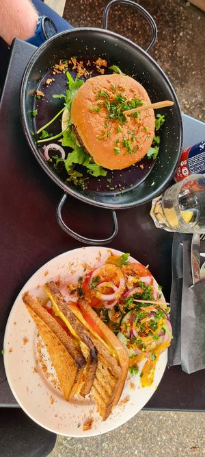 Vegan cheeseburger and vegan cheese and tomato tosti at De Eekhoorn in Rotterdam