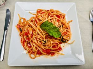 Vegan Spaghetti al Pomodoro at Il Ruttino in Sorrento