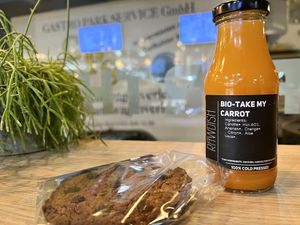 cookie & carrot at Rawdish in Luxembourg City