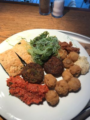 Mushrooms, Wakame Salad, Tartar at Tibits - Seefeldstrasse in Zurich