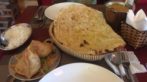 Veg samosa , veg taal and nan bread at Aroma in Tam Coc