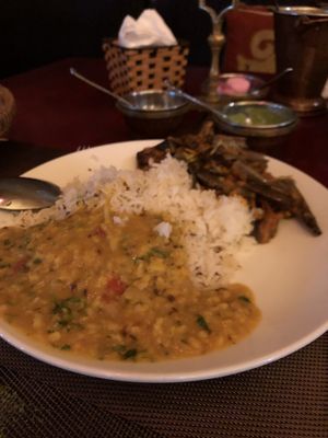 As I promised, I am back for dinner ! Eggplant masala and vegan Daal at Aroma in Tam Coc