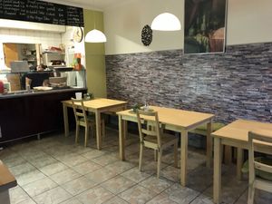 Laden at Falafel 1001 in Duisburg