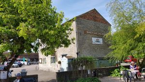 The Stonehouse at Teashop By The Canal in Newbury