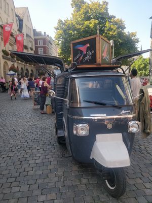 Front at Cafe Helmut - Food Truck in Aachen