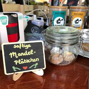 Organic market, Münsterplatz, Aachen at Cafe Helmut - Food Truck in Aachen