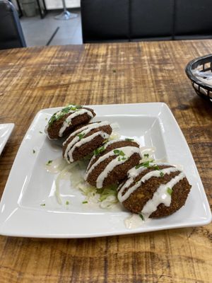 Falafel €1,- pst at Ali's Lebanese Incredible Sandwiches in The Hague