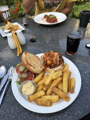Bean burger with vegan pulled pork. Chilli sin carne with nachos and dip  at The Globe Inn in Lostwithiel