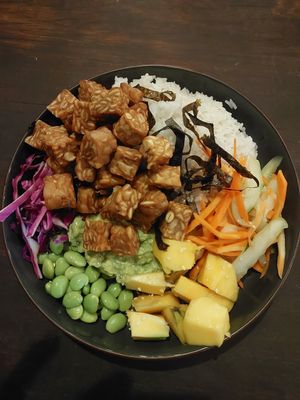 Poke bowl with tempeh at LOKA in Kuta